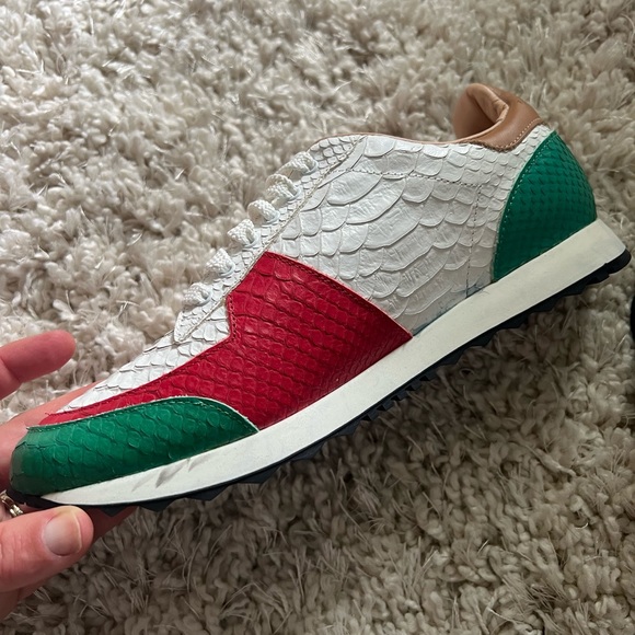 Brand new never used designer sneakers made in Italy. - Picture 4 of 7